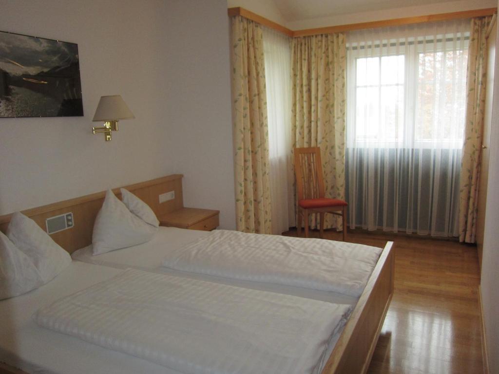 Ferienwohnungen Forellenhof Waldner Gundersheim Bilik gambar